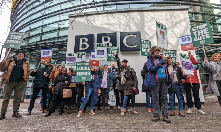 Leeds picket2 BBC radio 