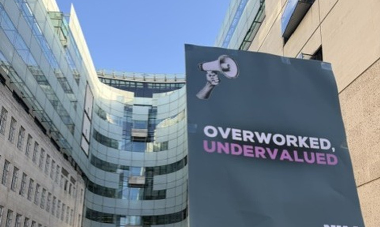 BBC Newshour-World Tonight strike 1 (18 May).jpg