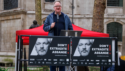 Tim Dawson at Assange hearing February 2024
