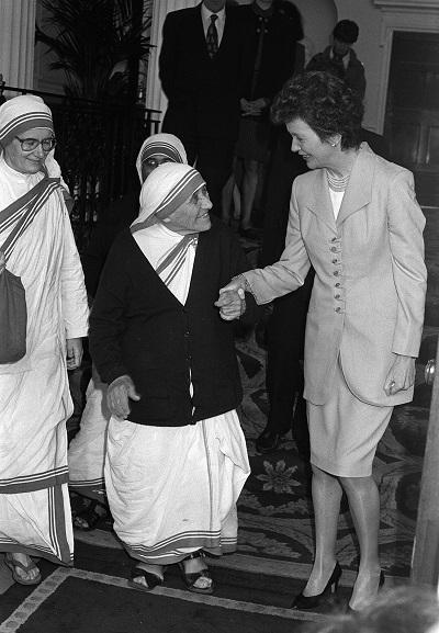 Mother Theresa & Mary Robinson © Tom Burke